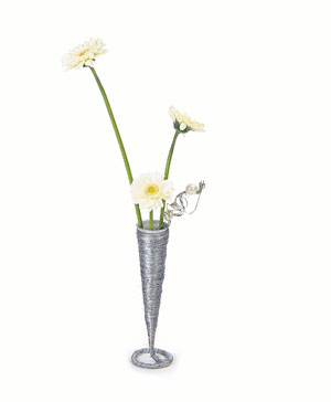 Sisal cornucopia vase Sisal cornucopia vase
